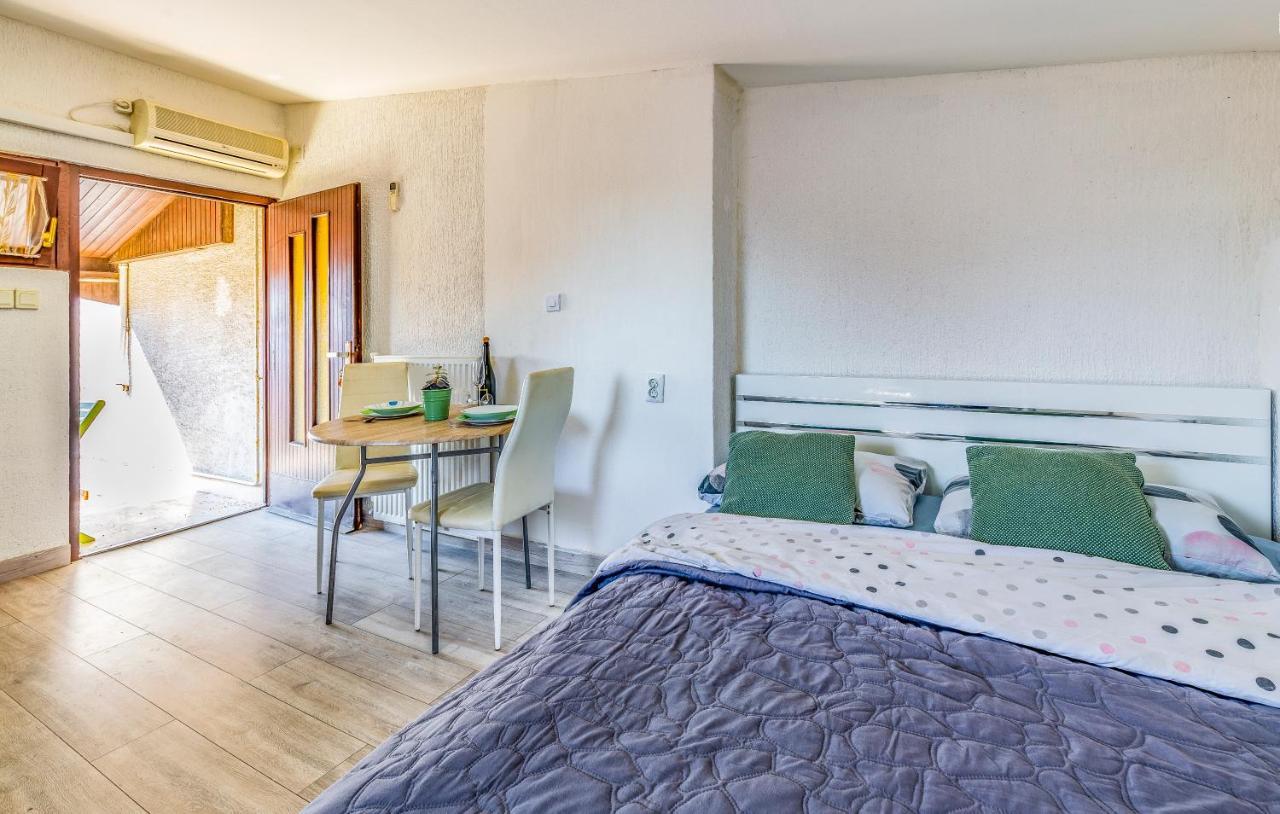 Apartments Tamara Medulin Extérieur photo