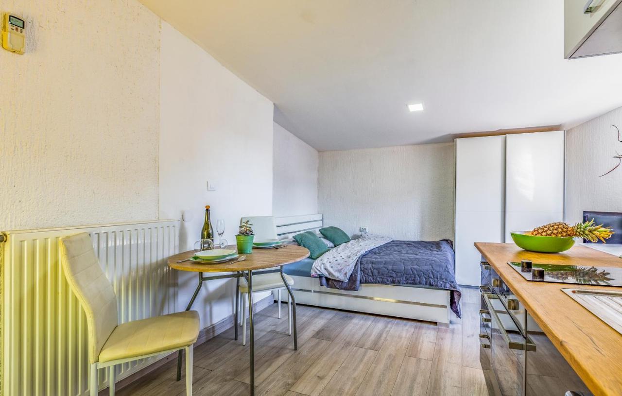 Apartments Tamara Medulin Extérieur photo