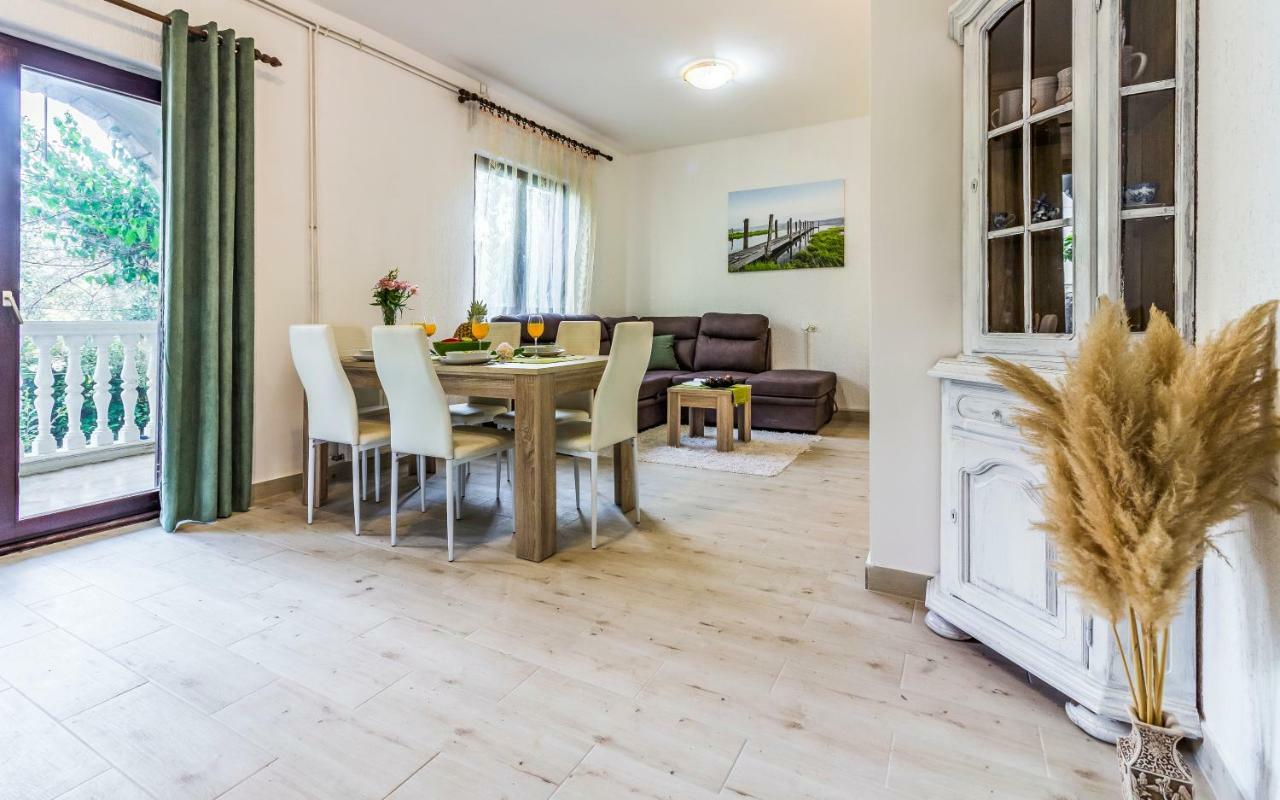 Apartments Tamara Medulin Extérieur photo